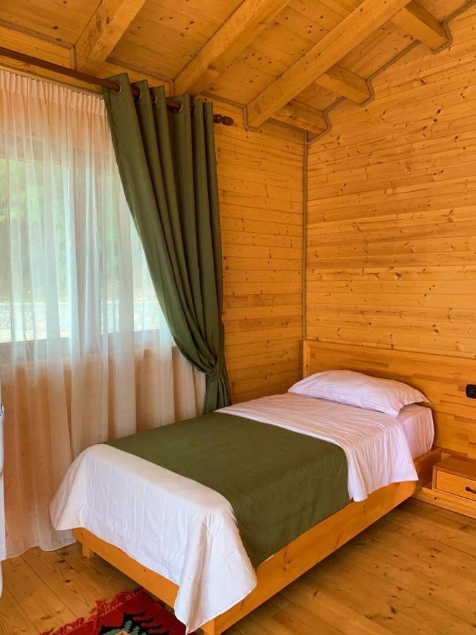 Wooden House Hotel Shkoder Exterior photo