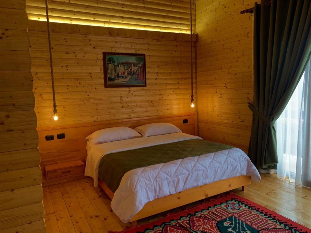 Wooden House Hotel Shkoder Exterior photo
