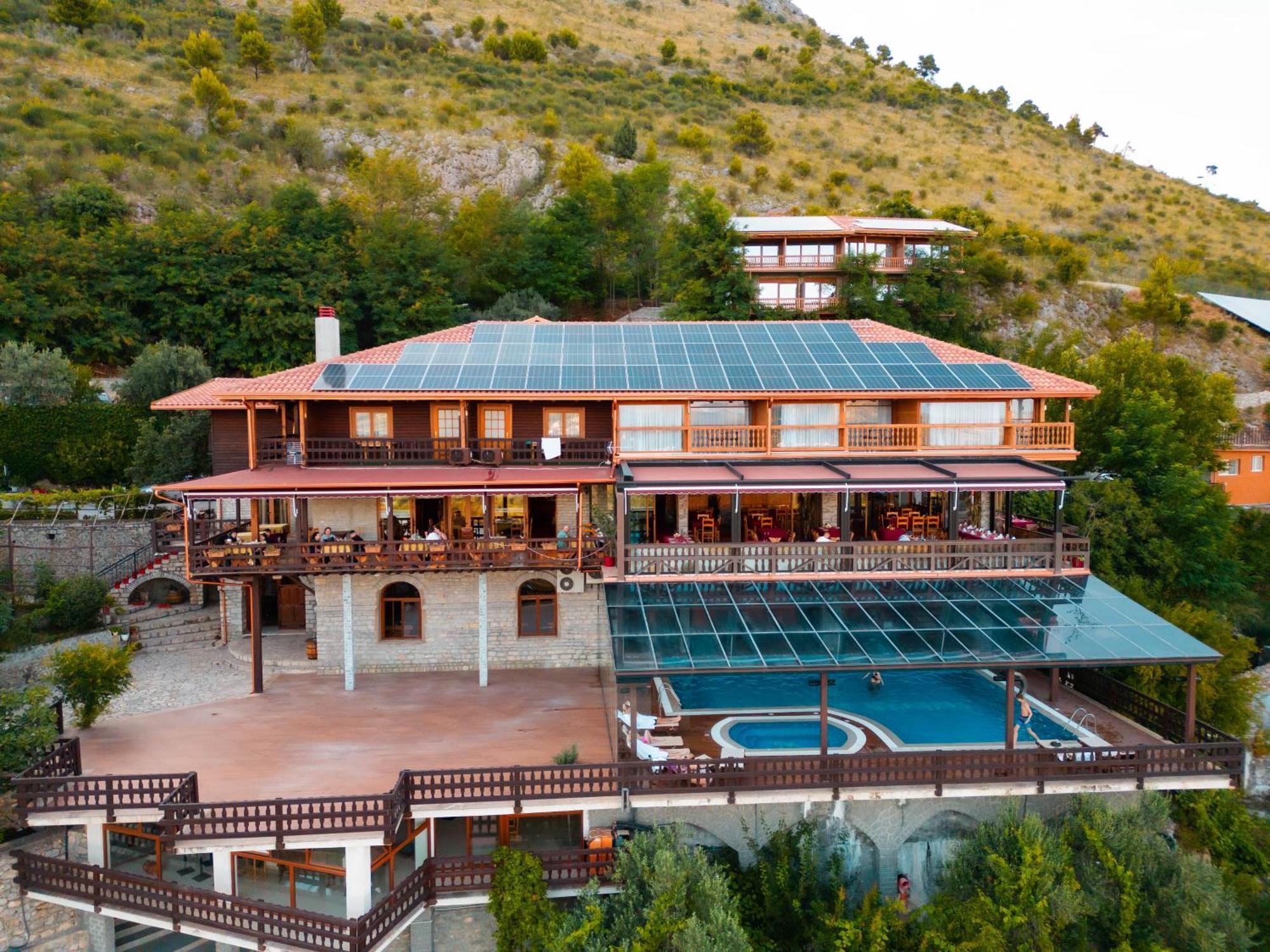 Wooden House Hotel Shkoder Exterior photo